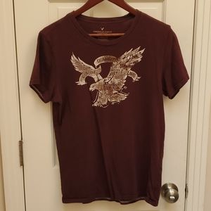 American Eagle burgundy tee